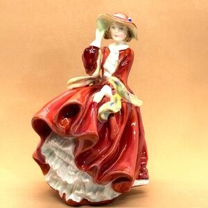 Vintage 1937 Royal Doulton Top O’ the Hill Lady Figurine HN1834 England